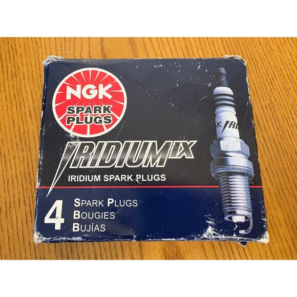 NGK 7164 Iridium IX Spark Plugs (4-Pack) NIB - Picture 1 of 4